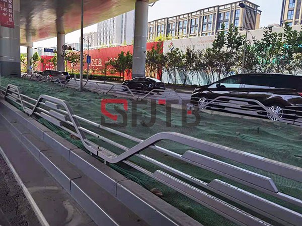 邊緣護(hù)欄 邊緣護(hù)欄