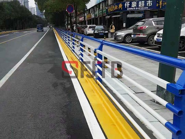 邊緣護(hù)欄 邊緣護(hù)欄